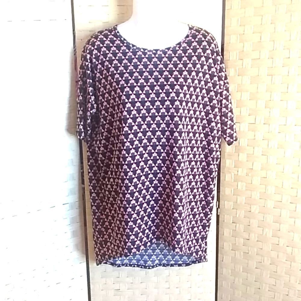 Womens New LuLaRoe Disney T-shirt Size XS